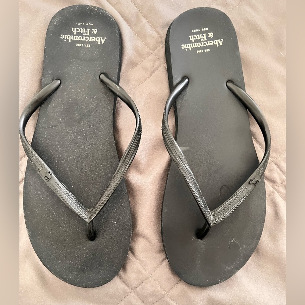 Abercrombie & Fitch Classic Black Sandals